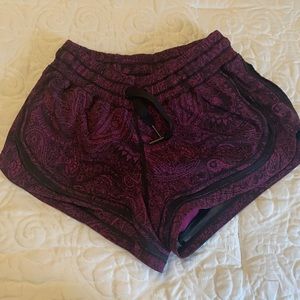 Lululemon size 2 short